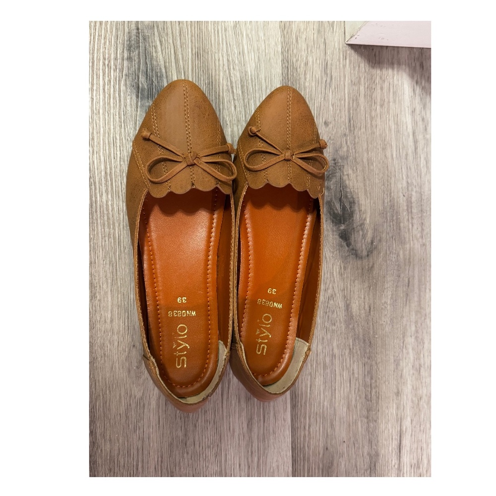 Ballet flats with bow